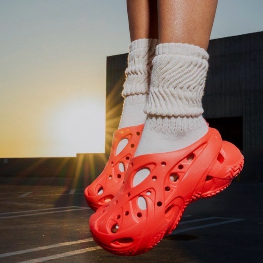 Crocs Women’s Orange Red Cutout Caged Clogs Slip On Shoes